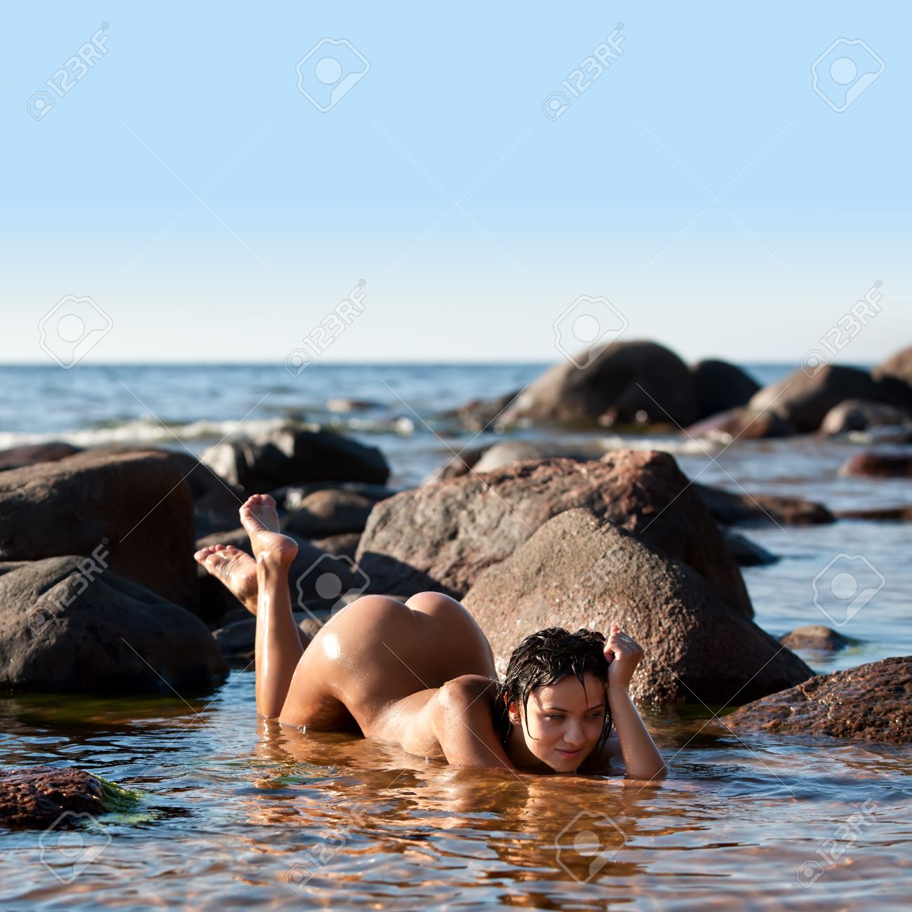 Nude women on the beach pics